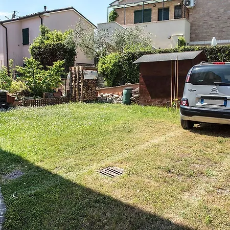 N011 - Numana, Nuovo Bilocale Con Giardino Апартаменты *