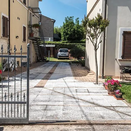 Lägenhet N011 - Numana, Nuovo Bilocale Con Giardino Sirolo