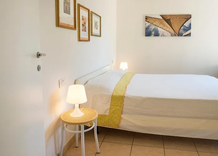 N011 - Numana, Nuovo Bilocale Con Giardino *